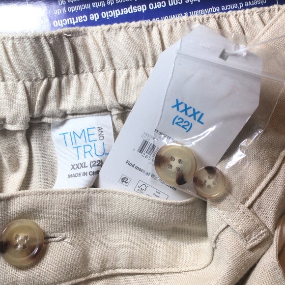 Time And Tru Plus Size Womens Beige Linen Blend Pleated 5” Shorts Size XXXL (22) - Picture 10 of 11